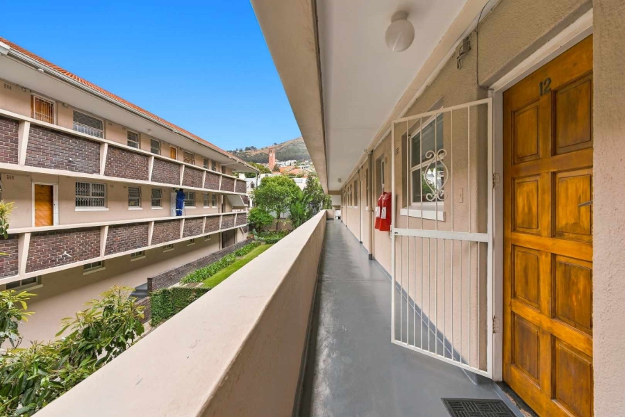2 Bedroom Property for Sale in Green Point Western Cape